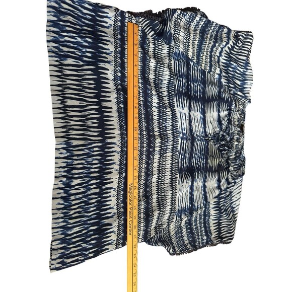 A.N.A  Blouse Blue Short Sleeve‎ Blue Pattern Flowy Polyester - Picture 8 of 10